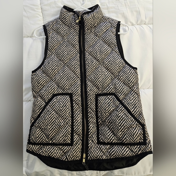 J. Crew Black & Tan Patterned Bubble Vest- Size XS - Picture 3 of 8